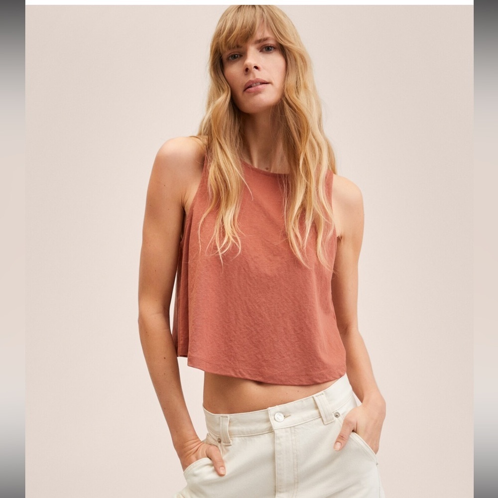 FLOWY CROP TOP 
Mango
